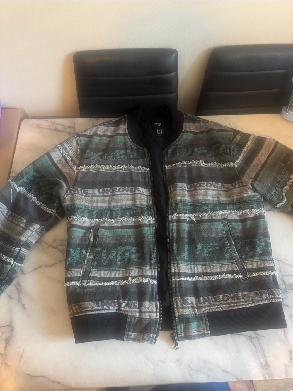 Forever 21 Men Graphic Bomber Jacket Size M Zip Doesn’t Close